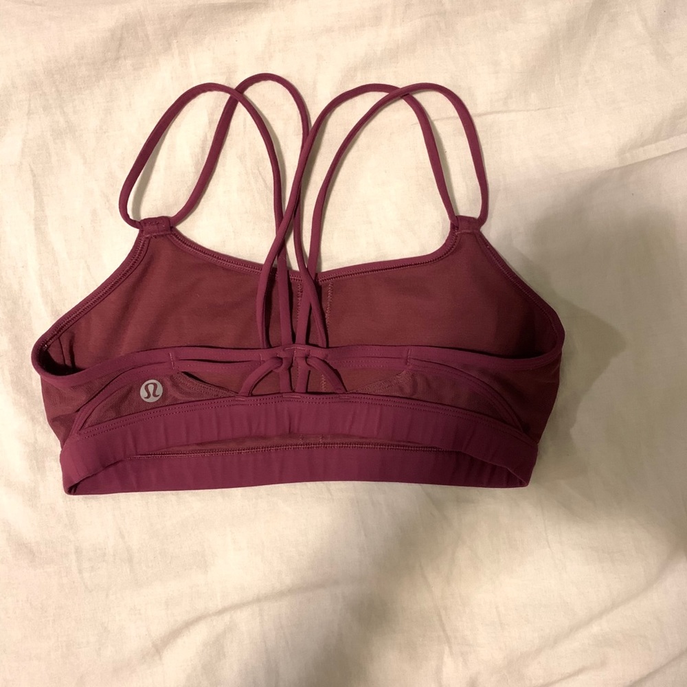 Lululemon sports bra